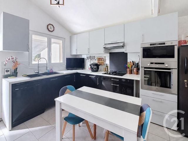 Maison &agrave; vendre - 4 pi&egrave;ces - 107,60 m2 - Montfermeil - 93 - ILE-DE-FRANCE