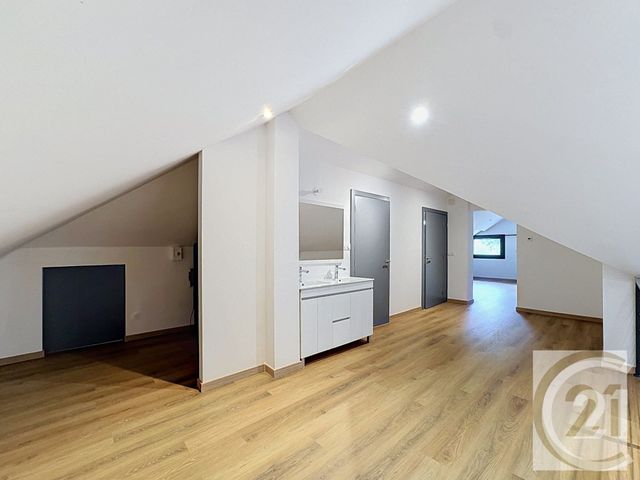 Appartement F4 &agrave; louer - 4 pi&egrave;ces - 119,83 m2 - Carquefou - 44 - PAYS-DE-LOIRE