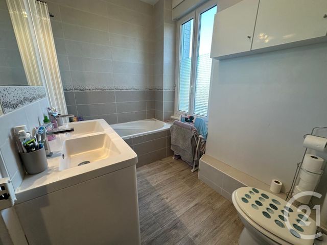 Maison &agrave; vendre - 5 pi&egrave;ces - 120 m2 - Fougeres - 35 - BRETAGNE