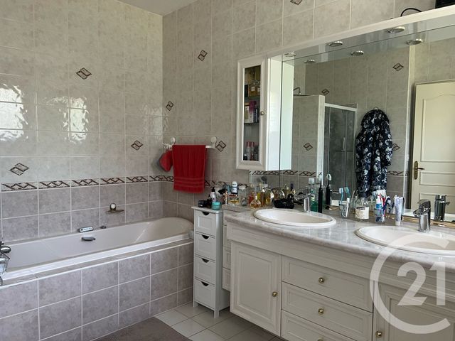 Maison &agrave; vendre - 9 pi&egrave;ces - 237,79 m2 - Maen Roch - 35 - BRETAGNE