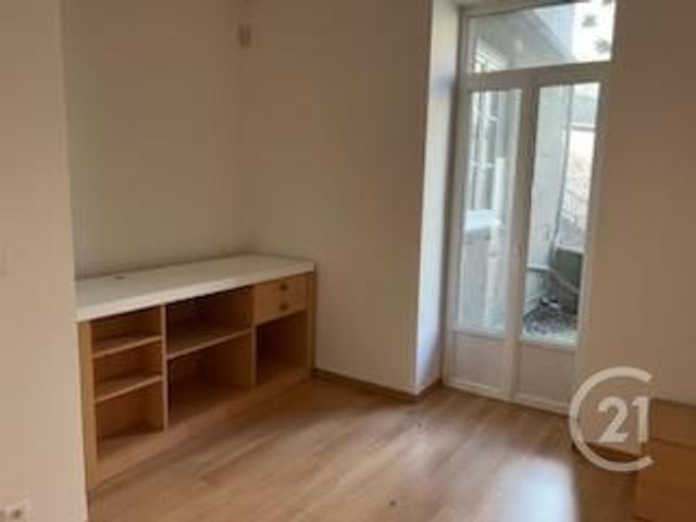 Local commercial à louer - 79.32 m2 - 35 - Ille-et-Vilaine