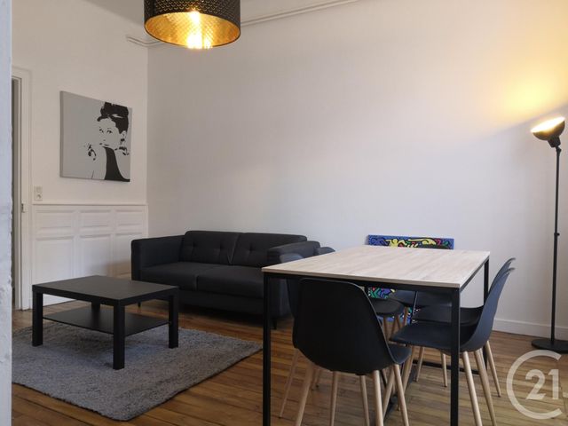 Appartement Chambre &agrave; louer - 1 pi&egrave;ce - 12,46 m2 - Fougeres - 35 - BRETAGNE