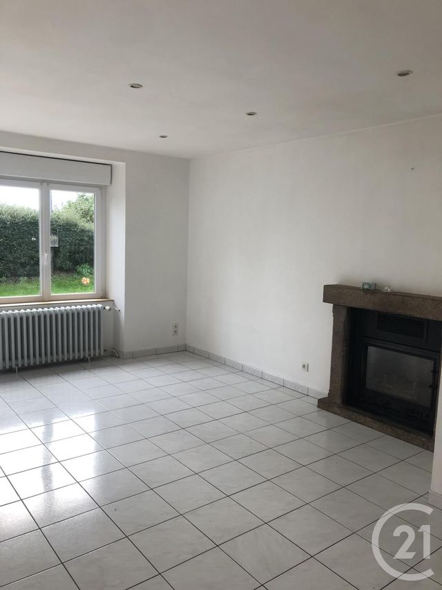 Maison &agrave; louer - 4 pi&egrave;ces - 82,29 m2 - St Hilaire Des Landes - 35 - BRETAGNE