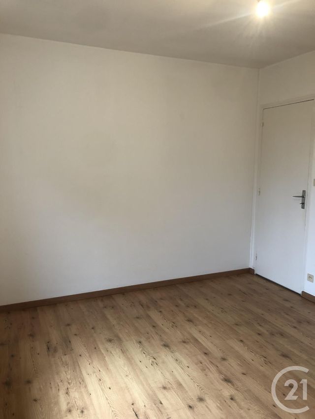 Maison &agrave; louer - 4 pi&egrave;ces - 82,29 m2 - St Hilaire Des Landes - 35 - BRETAGNE
