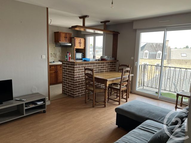 Appartement à louer - 4 pièces - 9,95 m2 - Fougeres - 35 - BRETAGNE