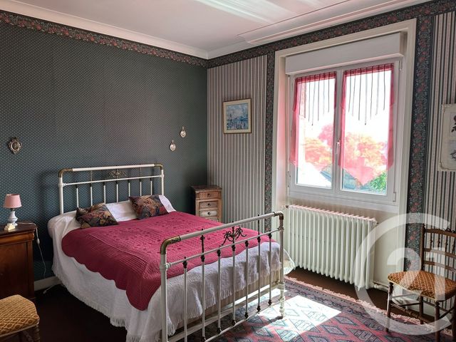 Maison à vendre - 9 pièces - 219 m2 - Fougeres - 35 - BRETAGNE