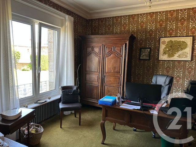 Maison à vendre - 9 pièces - 219 m2 - Fougeres - 35 - BRETAGNE