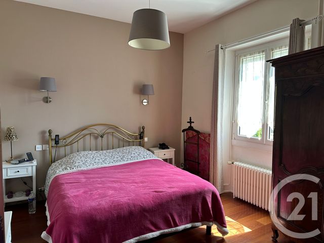 Maison à vendre - 9 pièces - 219 m2 - Fougeres - 35 - BRETAGNE