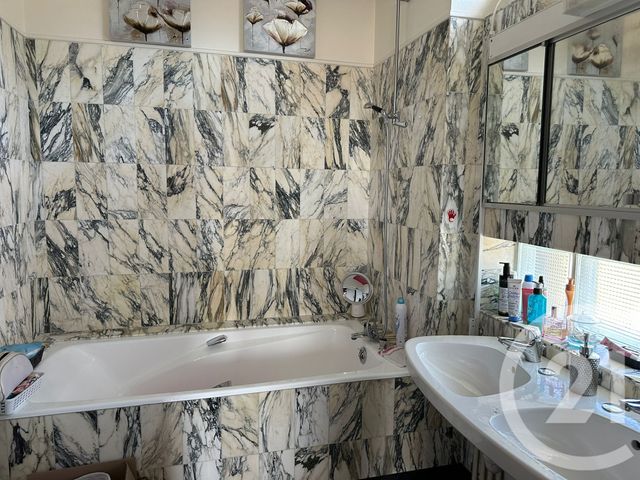 Maison à vendre - 9 pièces - 219 m2 - Fougeres - 35 - BRETAGNE