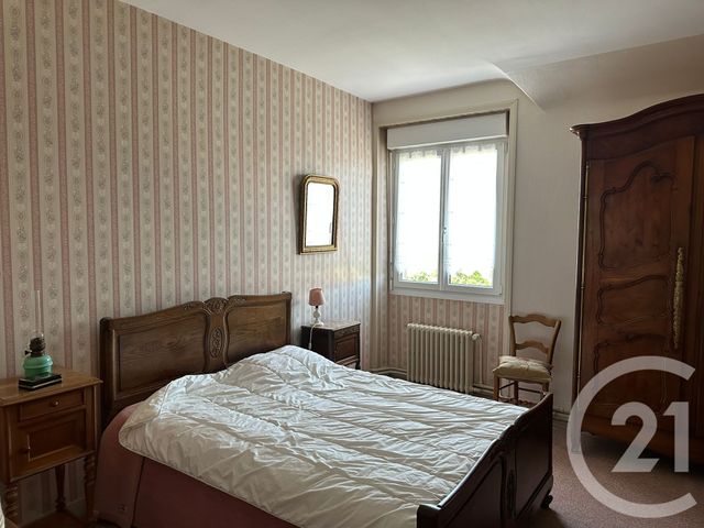 Maison à vendre - 9 pièces - 219 m2 - Fougeres - 35 - BRETAGNE