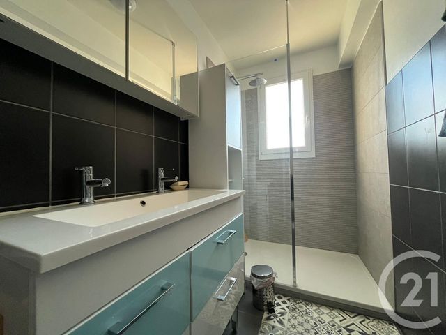 Appartement T3 &agrave; vendre - 3 pi&egrave;ces - 77,39 m2 - Fougeres - 35 - BRETAGNE