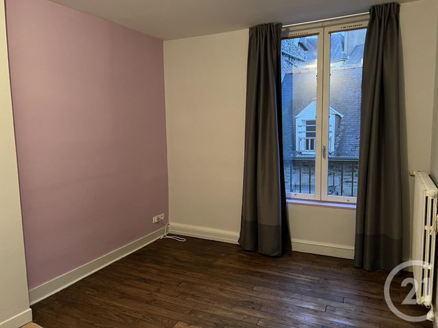 Appartement F3 à louer - 3 pièces - 84,15 m2 - Fougeres - 35 - BRETAGNE
