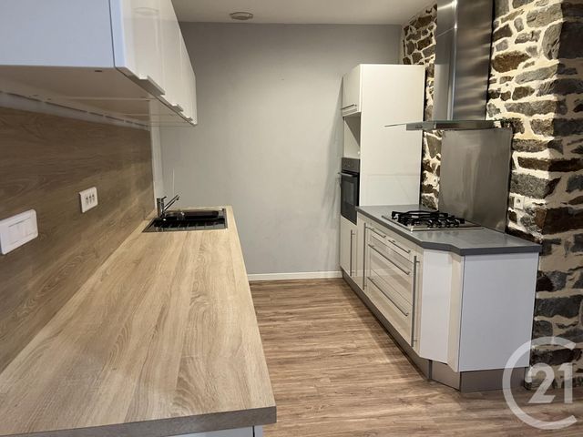 Appartement F3 à louer - 3 pièces - 84,15 m2 - Fougeres - 35 - BRETAGNE