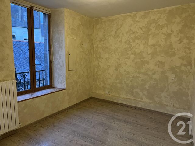 Appartement F3 à louer - 3 pièces - 84,15 m2 - Fougeres - 35 - BRETAGNE