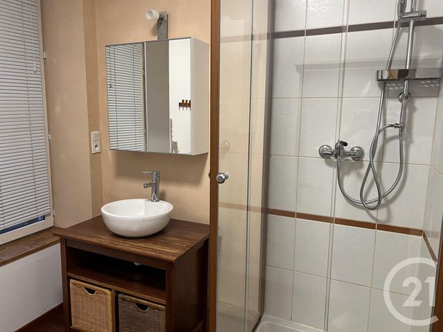 Appartement F3 à louer - 3 pièces - 84,15 m2 - Fougeres - 35 - BRETAGNE