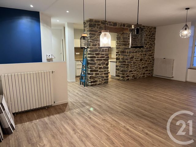 Appartement F3 à louer - 3 pièces - 84,15 m2 - Fougeres - 35 - BRETAGNE