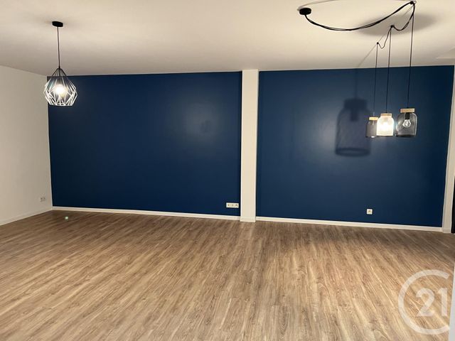 Appartement F3 à louer - 3 pièces - 84,15 m2 - Fougeres - 35 - BRETAGNE