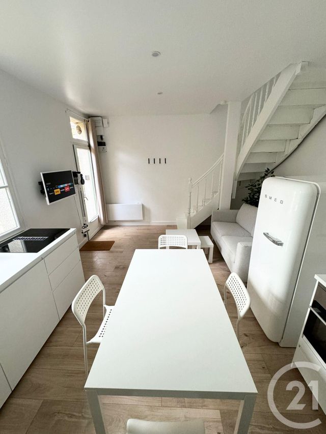 Appartement Triplex à louer - 3 pièces - 41,48 m2 - Fougeres - 35 - BRETAGNE