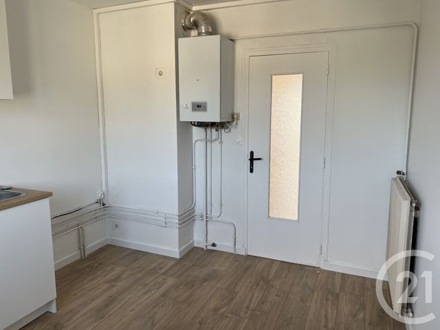 Appartement F4 &agrave; louer - 4 pi&egrave;ces - 70,26 m2 - Fougeres - 35 - BRETAGNE