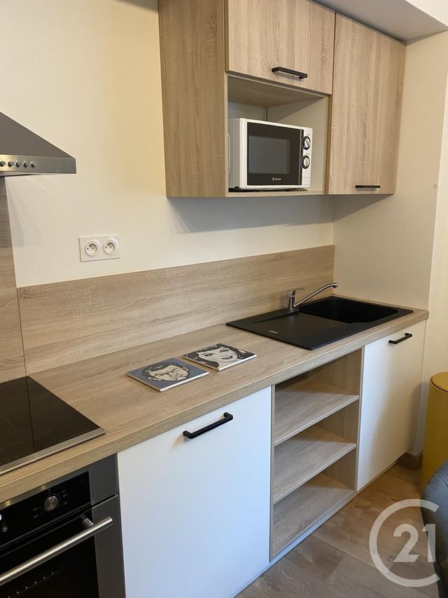 Appartement &agrave; louer - 2 pi&egrave;ces - 37,24 m2 - Fougeres - 35 - BRETAGNE