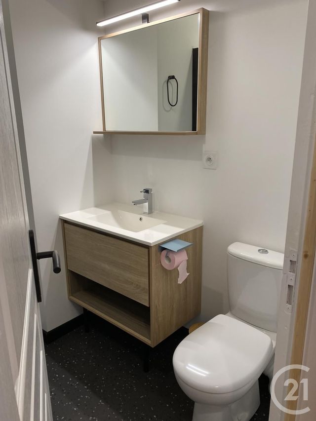 Appartement &agrave; louer - 2 pi&egrave;ces - 37,24 m2 - Fougeres - 35 - BRETAGNE