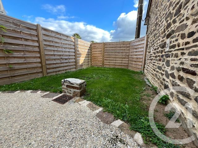 Maison à vendre - 3 pièces - 73,80 m2 - Fougerolles Du Plessis - 53 - PAYS-DE-LOIRE