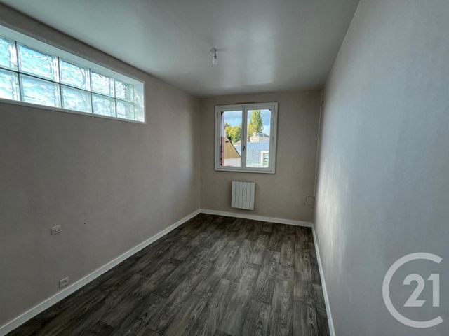 Maison à vendre - 3 pièces - 73,80 m2 - Fougerolles Du Plessis - 53 - PAYS-DE-LOIRE