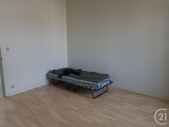 Appartement &agrave; louer - 2 pi&egrave;ces - 30,52 m2 - Fougeres - 35 - BRETAGNE