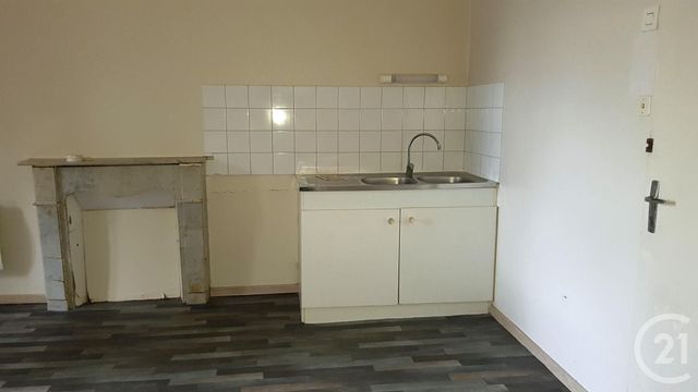 Appartement à louer - 2 pièces - 31,60 m2 - Fougeres - 35 - BRETAGNE