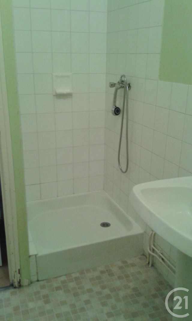 Appartement à louer - 2 pièces - 31,60 m2 - Fougeres - 35 - BRETAGNE