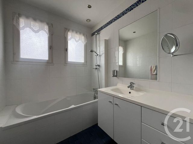 Maison &agrave; vendre - 5 pi&egrave;ces - 99,42 m2 - Fougeres - 35 - BRETAGNE