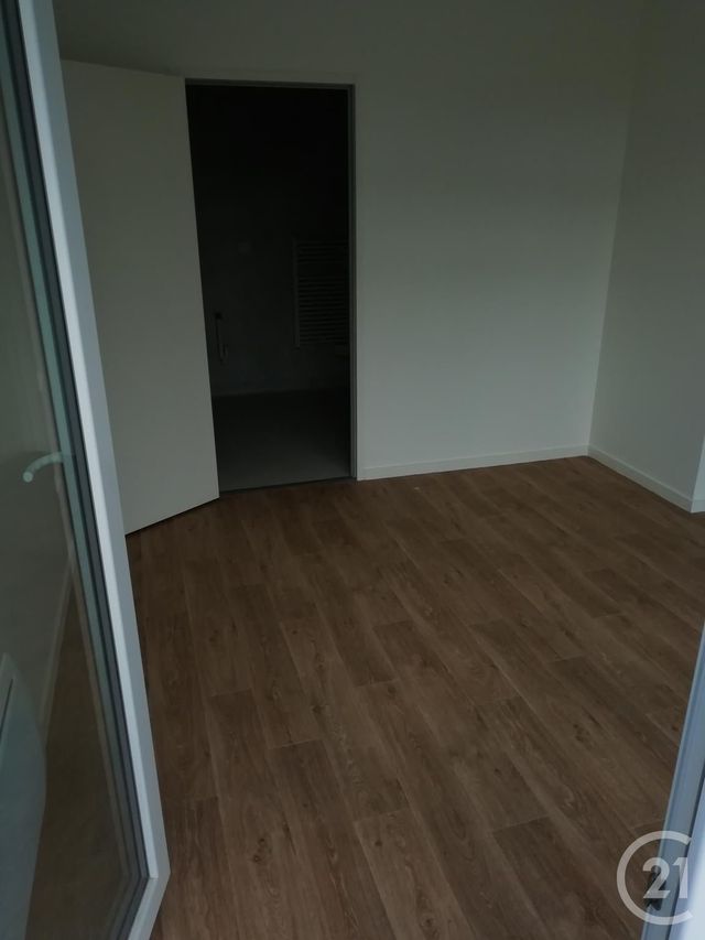 Appartement à louer - 2 pièces - 32,70 m2 - Fougeres - 35 - BRETAGNE