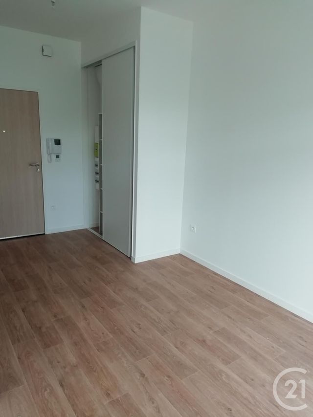 Appartement à louer - 2 pièces - 32,70 m2 - Fougeres - 35 - BRETAGNE