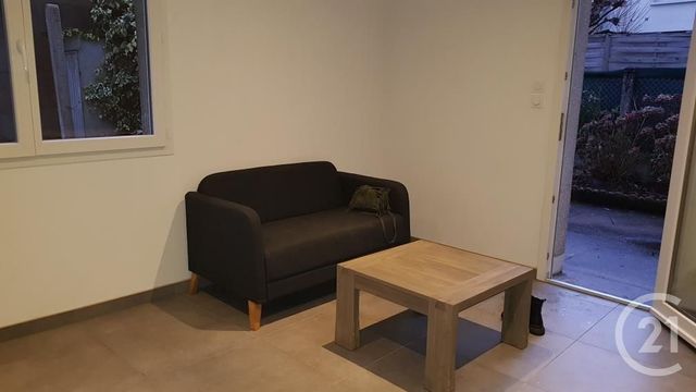 Maison &agrave; louer - 2 pi&egrave;ces - 35,80 m2 - Fougeres - 35 - BRETAGNE