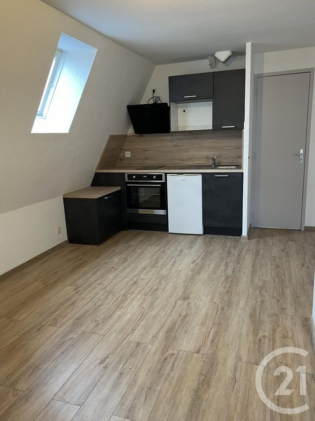 Appartement à louer - 2 pièces - 26 m2 - Fougeres - 35 - BRETAGNE