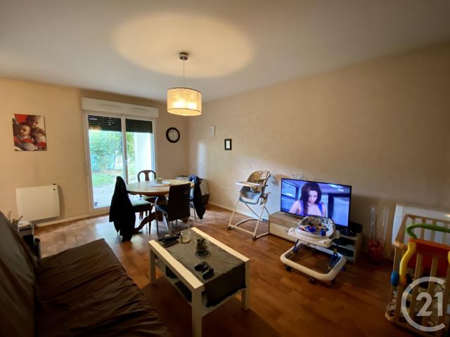 Appartement T3 à louer - 3 pièces - 64,50 m2 - Fougeres - 35 - BRETAGNE