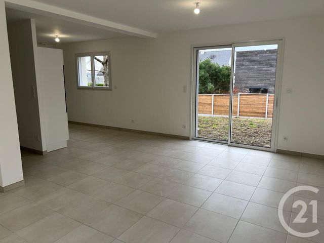 Maison &agrave; louer - 4 pi&egrave;ces - 75,98 m2 - Fougeres - 35 - BRETAGNE