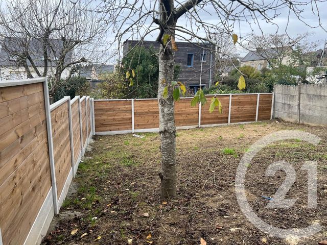 Maison &agrave; louer - 4 pi&egrave;ces - 75,98 m2 - Fougeres - 35 - BRETAGNE