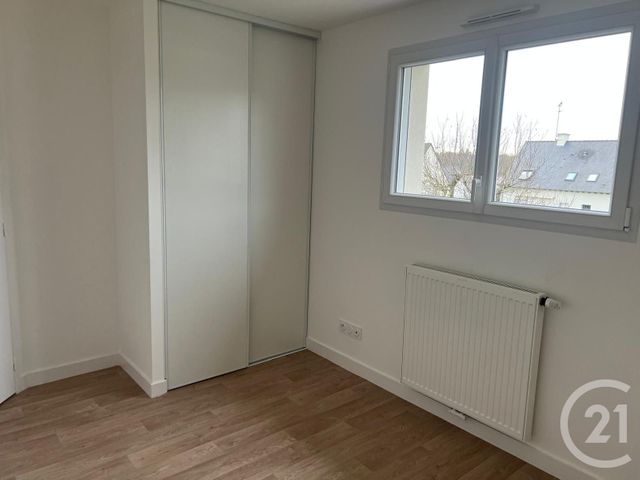 Maison &agrave; louer - 4 pi&egrave;ces - 75,98 m2 - Fougeres - 35 - BRETAGNE