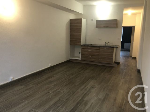 Appartement &agrave; louer - 2 pi&egrave;ces - 39,01 m2 - Fougeres - 35 - BRETAGNE