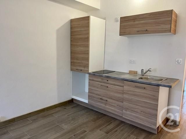 Appartement &agrave; louer - 2 pi&egrave;ces - 39,01 m2 - Fougeres - 35 - BRETAGNE