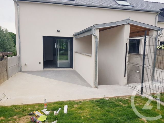 Maison à louer - 4 pièces - 90 m2 - Fougeres - 35 - BRETAGNE