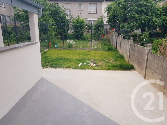 Maison à louer - 4 pièces - 90 m2 - Fougeres - 35 - BRETAGNE