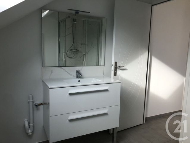 Maison à louer - 4 pièces - 90 m2 - Fougeres - 35 - BRETAGNE