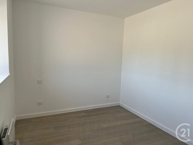 Appartement F3 &agrave; louer - 3 pi&egrave;ces - 46 m2 - Maen Roch - 35 - BRETAGNE