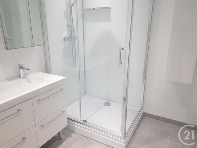 Appartement T3 &agrave; louer - 3 pi&egrave;ces - 63,23 m2 - St James - 50 - BASSE-NORMANDIE