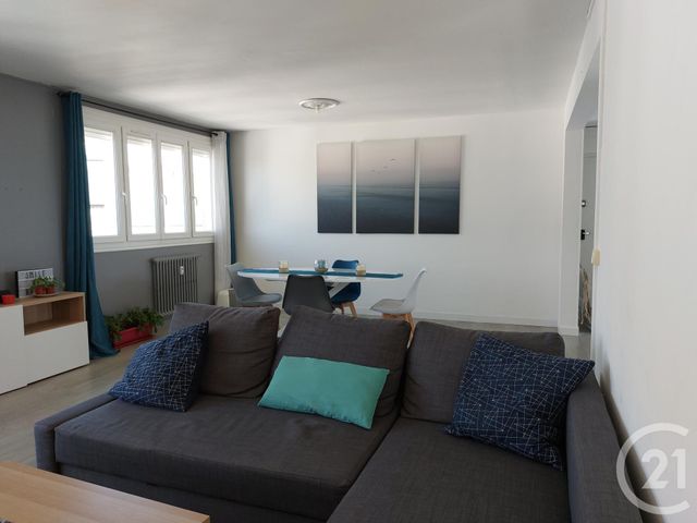 Appartement T3 &agrave; vendre - 3 pi&egrave;ces - 76,47 m2 - Fougeres - 35 - BRETAGNE