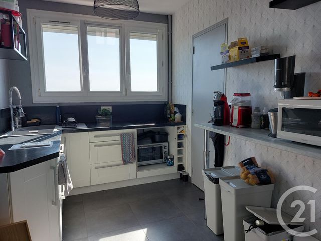 Appartement T3 &agrave; vendre - 3 pi&egrave;ces - 76,47 m2 - Fougeres - 35 - BRETAGNE