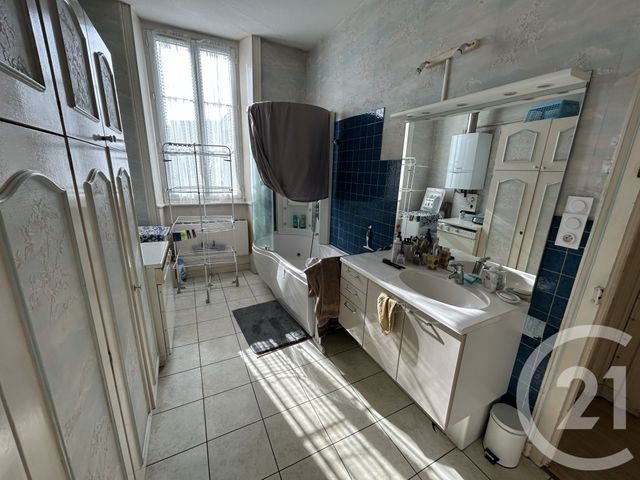 Appartement T3 &agrave; vendre - 3 pi&egrave;ces - 112,96 m2 - Fougeres - 35 - BRETAGNE