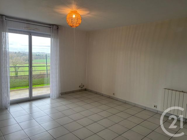 Appartement T2 &agrave; louer - 2 pi&egrave;ces - 39,05 m2 - Fougeres - 35 - BRETAGNE
